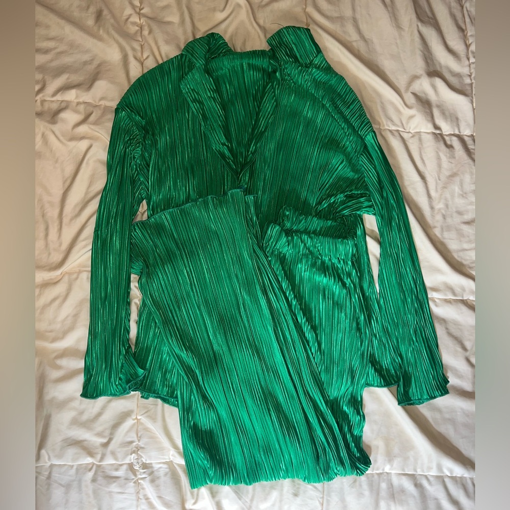 Vibrant Green Pleated Set
